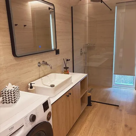 Olive בית הארחה Vlorë